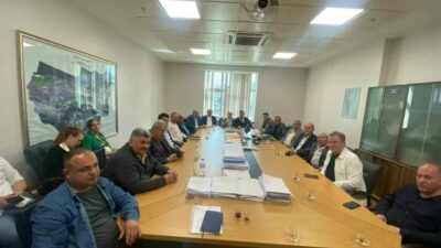 Bursa Büyükşehir Belediyesi tarafından ziraat odalarının katılımıyla düzenlenen toplantıda, üreticilere