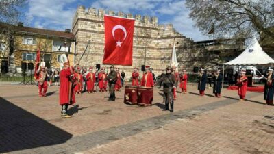 Bursa’nın fethinin 699. yıl dönümü kutlamaları coşkusu, Bursa Valiliğinin etkinliğiyle
