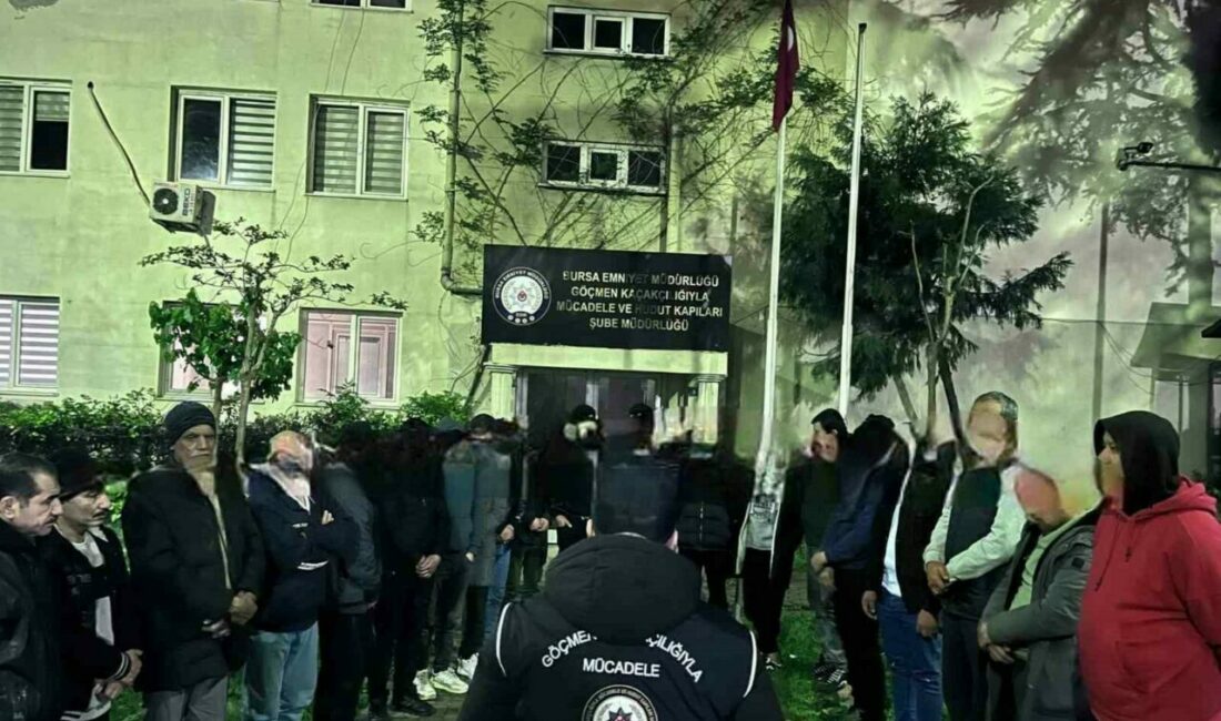 Bursa’da göçmen kaçakçılığı operasyonu: 2 şüpheli, 21 kaçak göçmen yakalandı Bursa’da yabancı uyruklu şahıslara ücret karşılığı kalacak yer temin ettiği