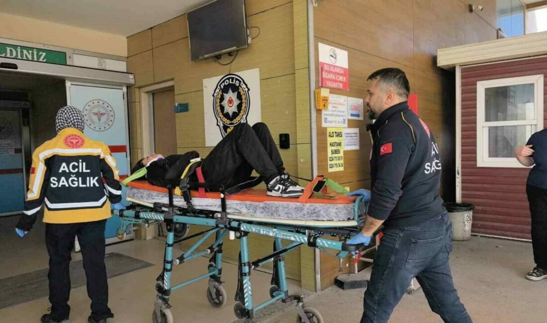 Bursa’da iki motosiklet çarpıştı: 1’i ağır 3 yaralı Bursa’nın İnegöl ilçesinde iki motosikletin çarpıştığı kazada 1’i ağır 3