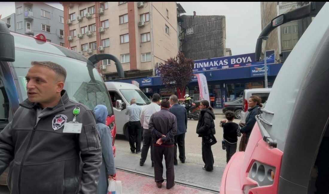 Bursa’da seyir halindeki tramvayda çıkan yangın korku dolu anlar yaşandı.