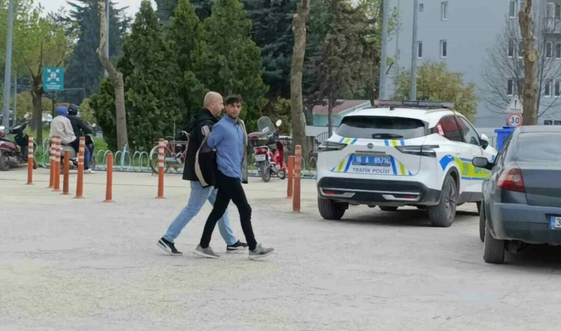 Bursa’da uyuşturucu taciri kıskıvrak yakalandı Bursa İl Emniyet Müdürlüğü Narkotik Şube Müdürlüğü İnegöl Büro Amirliği