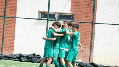 Bursaspor A Takımı’nın şampiyonluğunu ilan etmesinden sonra U19 takımı da