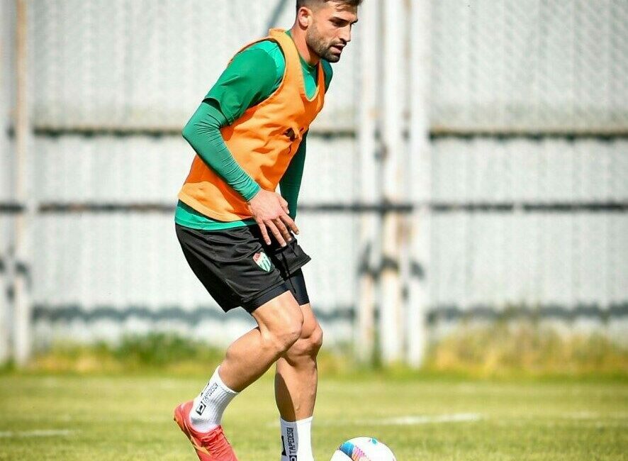 TFF 3. Lig’de şampiyonluğunu ilan eden Bursaspor, ligin 29. haftasında