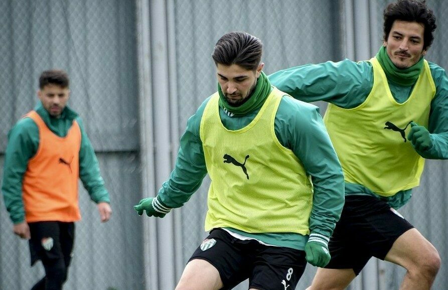 Bursaspor’da Hopaspor hazırlıkları devam ediyor Bursaspor, TFF 3. Lig’in 28. haftasında Artvin Hopaspor ile Balıkesir’de