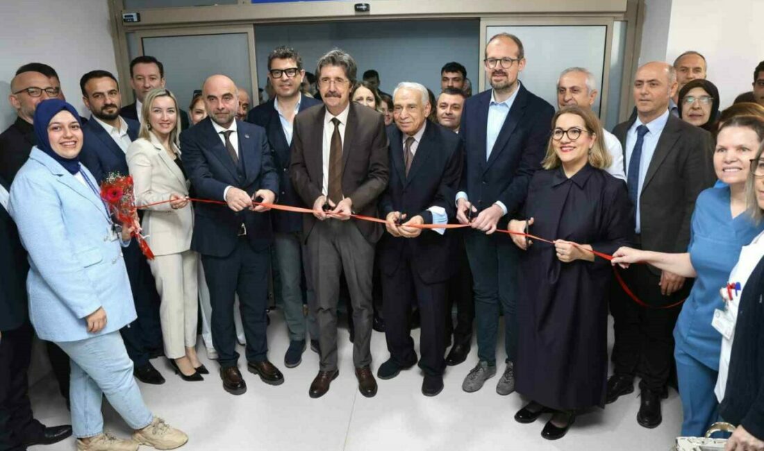 BUÜ Hastanesi’nin Göğüs Hastalıkları Polikliniği yenilendi Bursa Uludağ Üniversitesi (BUÜ) Hastanesi bünyesinde hizmet veren Göğüs Hastalığı