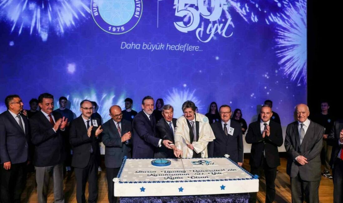 BUÜ’nün 50. kuruluş yıldönümü coşkuyla kutlandı Bursa’nın ilk üniversitesi olma unvanını taşıyan Bursa Uludağ Üniversitesi (BUÜ),