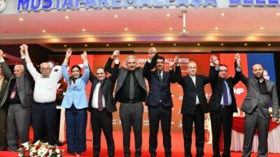 CHP Mustafakemalpaşa İlçe Kongresinde mevcut başkan Gökhan Demir, yeniden başkanlığa