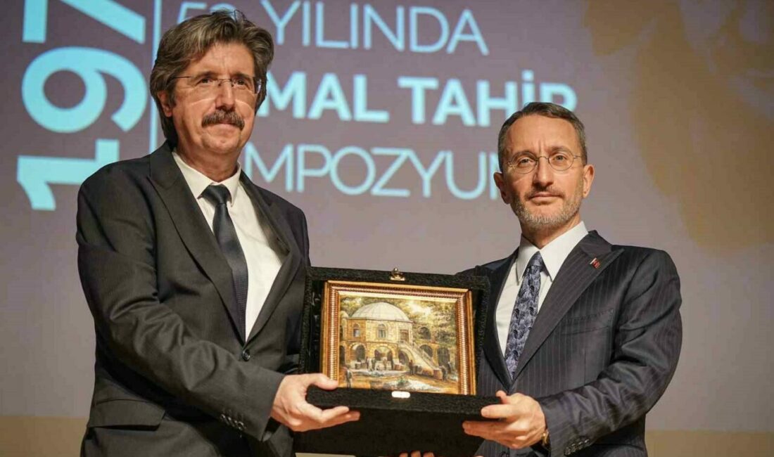 Cumhurbaşkanlığı İletişim Başkanı Fahrettin Altun: “Türkiye, batının kültür ajanlığını yapanlardan çok çekti” ’Ölümünün 52. Yılında Kemal Tahir Sempozyumu’nda konuşan Cumhurbaşkanlığı İletişim Başkanı