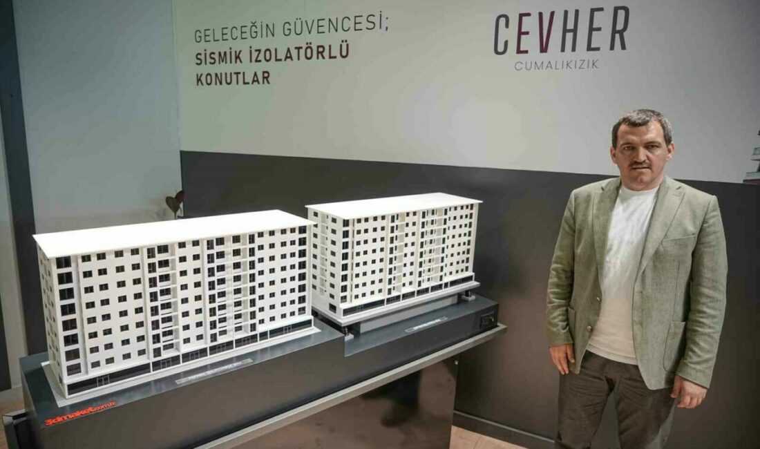 Marmara Denizi’nde yaşanan 6.2’lik depremin ve artçı sarsıntıların ardından, binaların