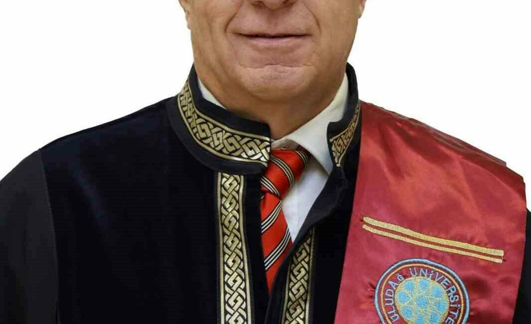 Dünyadaki gıda israfına dikkat çeken pirinç tanesi hesabı Uludağ Üniversitesi Veteriner Fakültesi Besin-Gıda Hijyeni ve Teknolojisi Öğretim Üyesi