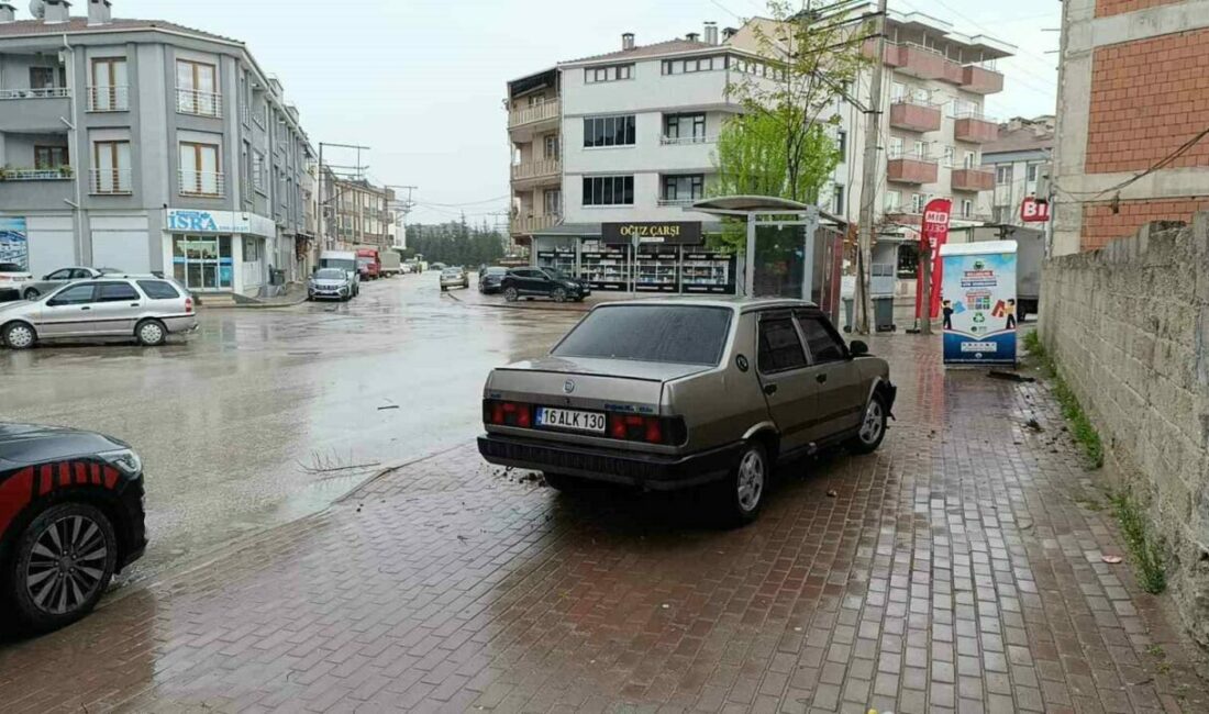 Bursa’nın İnegöl ilçesinde polisin “dur” ihtarına uymayıp kaçan ehliyetsiz sürücü