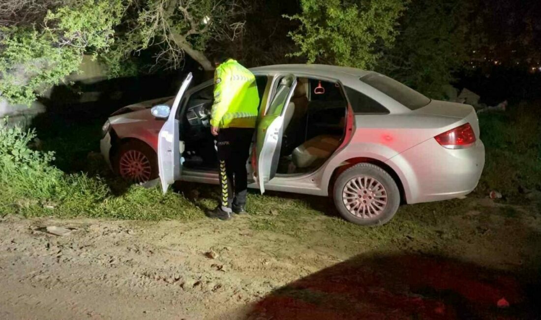 “Dur” ihtarına uymayıp 15 kilometre kaçtı, kaza yapınca yakalandı Bursa’nın İnegöl ilçesinde polis ekiplerinin “dur” ihtarına uymayan sürücü 15