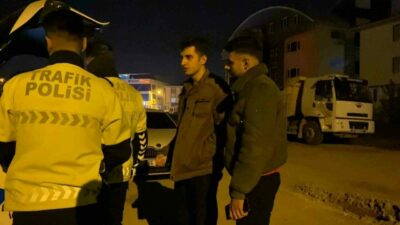 Bursa’nın İnegöl ilçesinde uygulama yapan polis trafik ekiplerinin durdurduğu ehliyetsiz