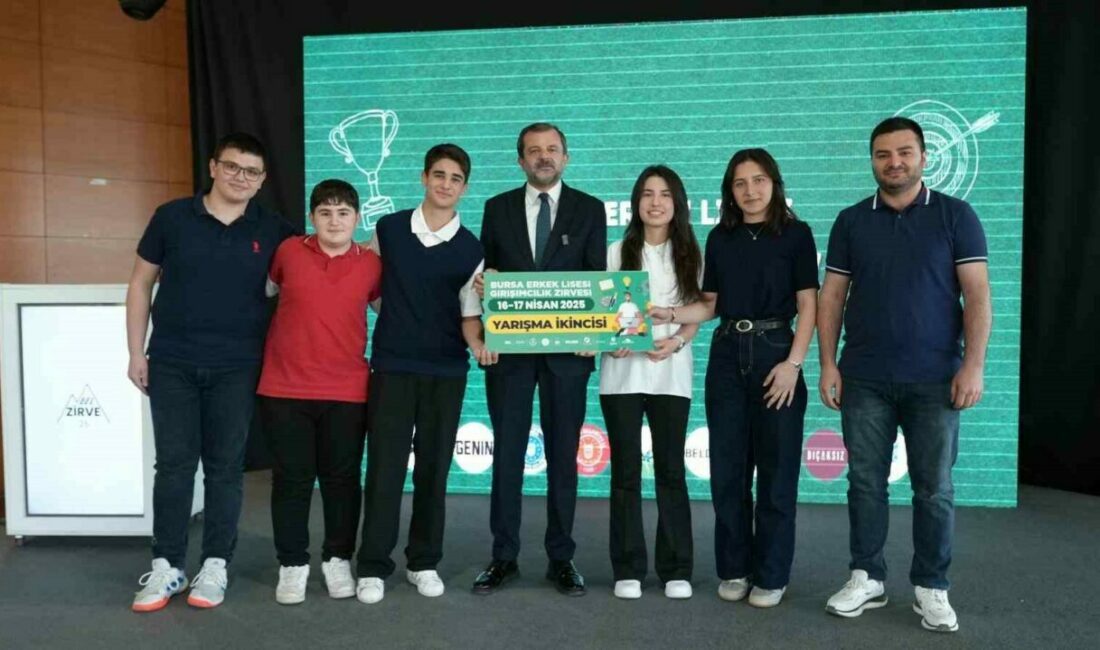 Girişimcilik Zirvesi’ne Gürsu imzası Gençlerin potansiyelini ortaya koymaları, yenilikçi fikirlerini geliştirmeleri ve geleceğin girişimcileri