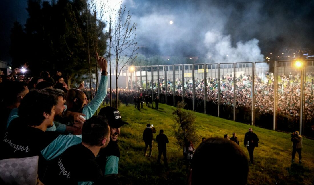 Bursaspor’un şampiyonluk kupası ne zaman verilecek? Ligim bitimine 2 maç kala Artvin Hopaspor galibiyetiyle 2.Lig’e yükselmeyi