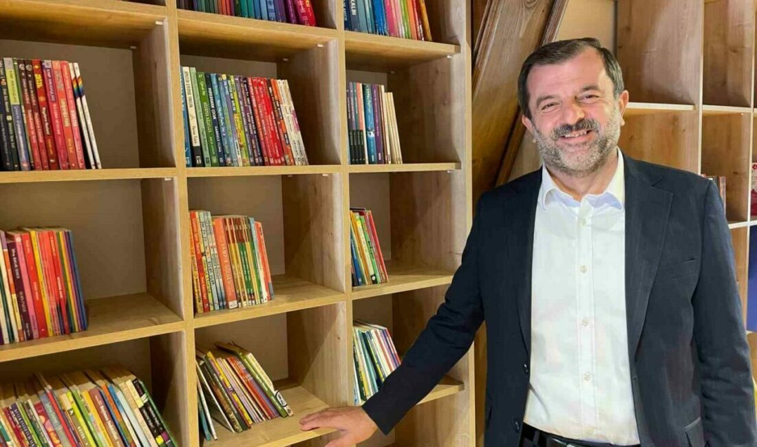 Gürsu’daki kitap bağışına destekler yapıldı Gürsu Belediyesi’nin, hizmete açacağı Gürsu Çocuk Kütüphanesi ve Atölye Merkezi