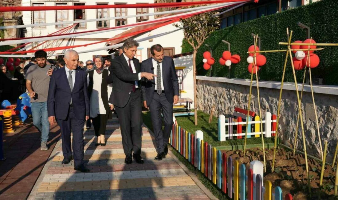 Gürsu’nun çocuk kütüphanesi açıldı Gürsu Çocuk Kütüphanesi ve Atölye Merkezi düzenlenen görkemli törenle açılışını
