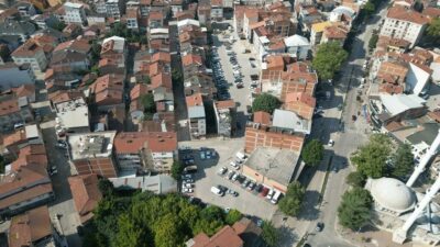 Uygulama ve projeleriyle şehri geleceğe hazırlayan İnegöl Belediyesi, bir yandan
