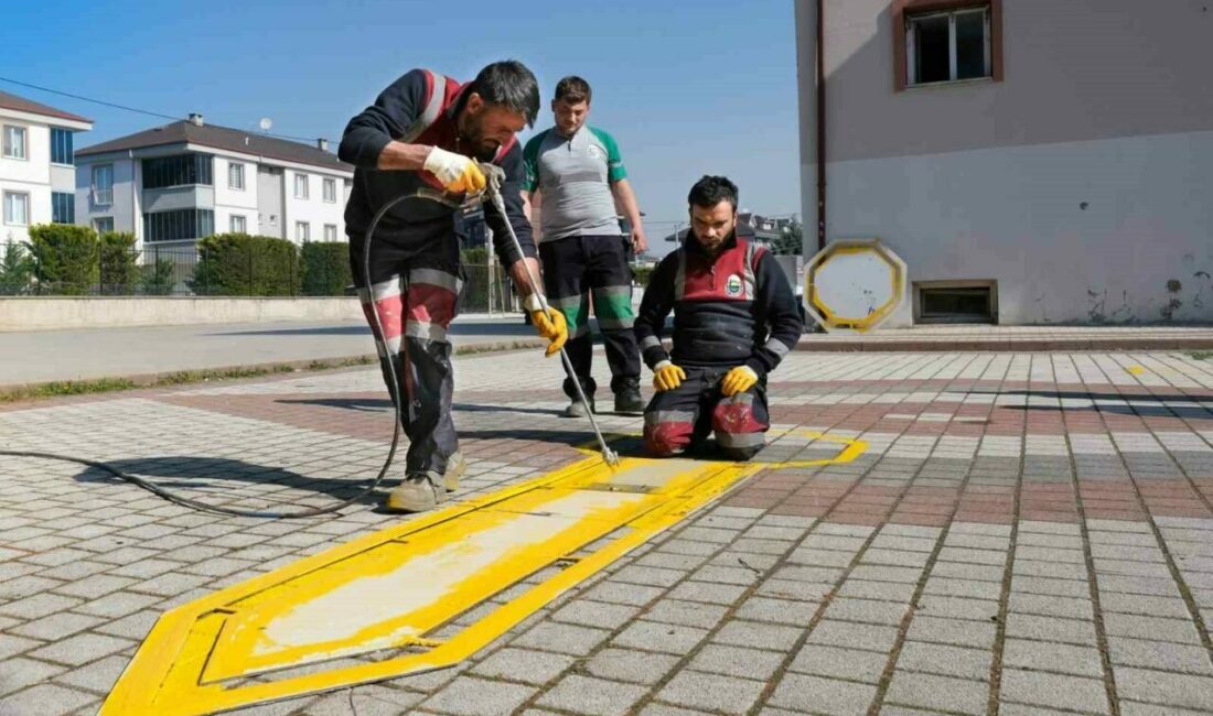 İnegöl’de okul bahçelerine bahar geldi İnegöl Belediyesi HOBA Projesi kapsamında 22 okulun bahçesinde geleneksel çocuk
