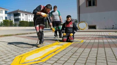 İnegöl Belediyesi HOBA Projesi kapsamında 22 okulun bahçesinde geleneksel çocuk