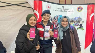 Bursa İl Jandarma Komutanlığı ekipleri, Mudanya’daki Kariyer Tanıtım Günü’nde 630