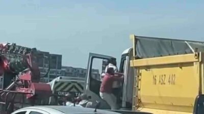 Bursa’da bir araç sürücüsü yol verme meselesi sebebiyle tartıştığı kamyon