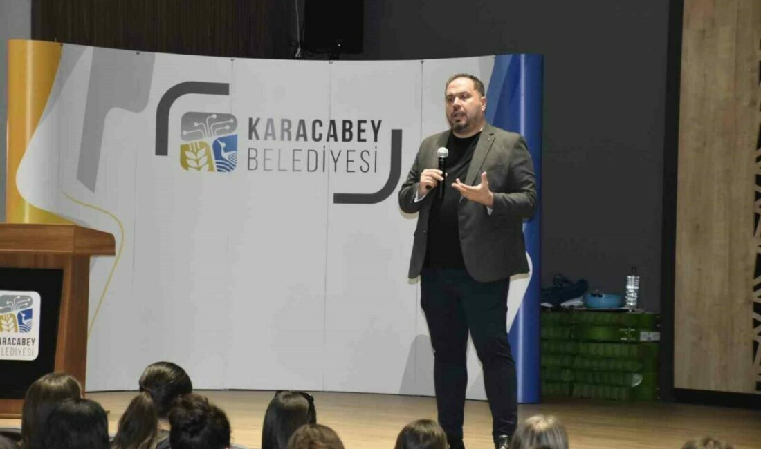 Karacabey Belediyesi’nden LGS ve YKS öğrencilerine özel motivasyon Karacabey Belediyesi, LGS ve YKS’ye hazırlanan öğrencilere yönelik düzenlediği motivasyon