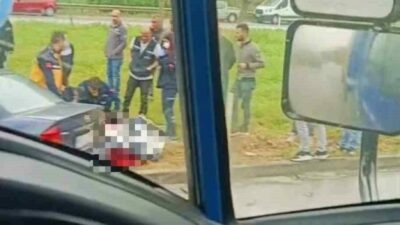 Bursa’nın Kestel ilçesi Soğuksu kavşağında kamyon ile otomobil çarpıştı. Yaşanan