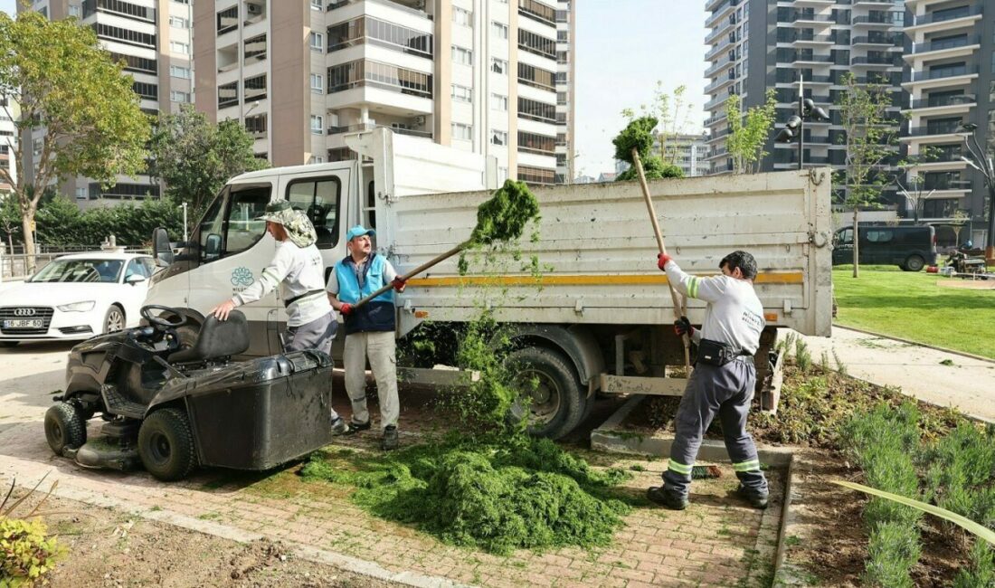 Nilüfer’in parklarında bahar temizliği Nilüfer Belediyesi, vatandaşların parkalarda daha temiz ve düzenli alanlarda vakit