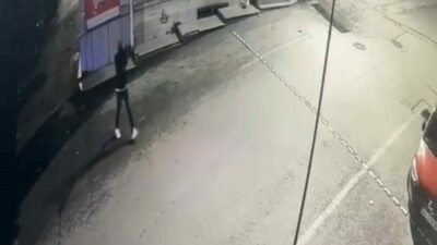 Bursa’da bir iş yerini hedef alan silahlı saldırgan, etrafı kolaçan