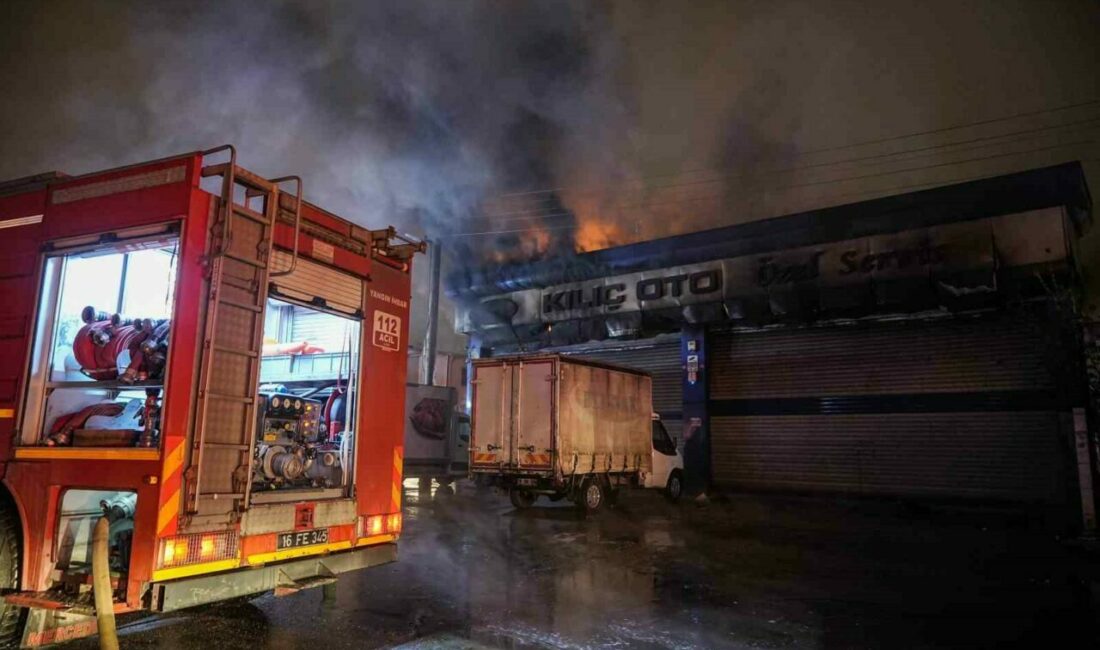 Bursa’nın Nilüfer ilçesinde oto tamir ve yedek parça dükkanında çıkan