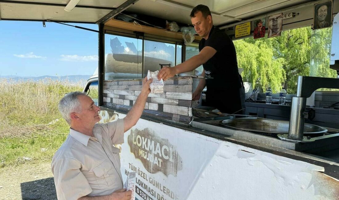 Papa Francis adına lokma döktürdü Papa Francis’in hayatını kaybetmesi, Bursa’nın İznik ilçesinde derin üzüntüye sebep