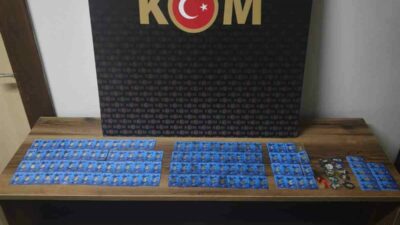 Bursa’da kuyumculara sahte gram altın satarak dolandırıcılık yapan iki şüpheli,