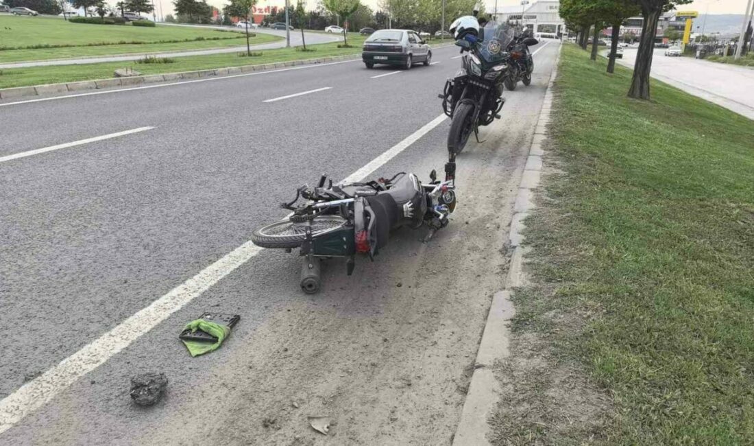 Polisten kaçan motosikletli kazaya karıştı, yaralanan sürücü ehliyetsiz çıktı Bursa’nın İnegöl ilçesinde polisten kaçarken kaza yapan ehliyetsiz motosiklet sürücüsü