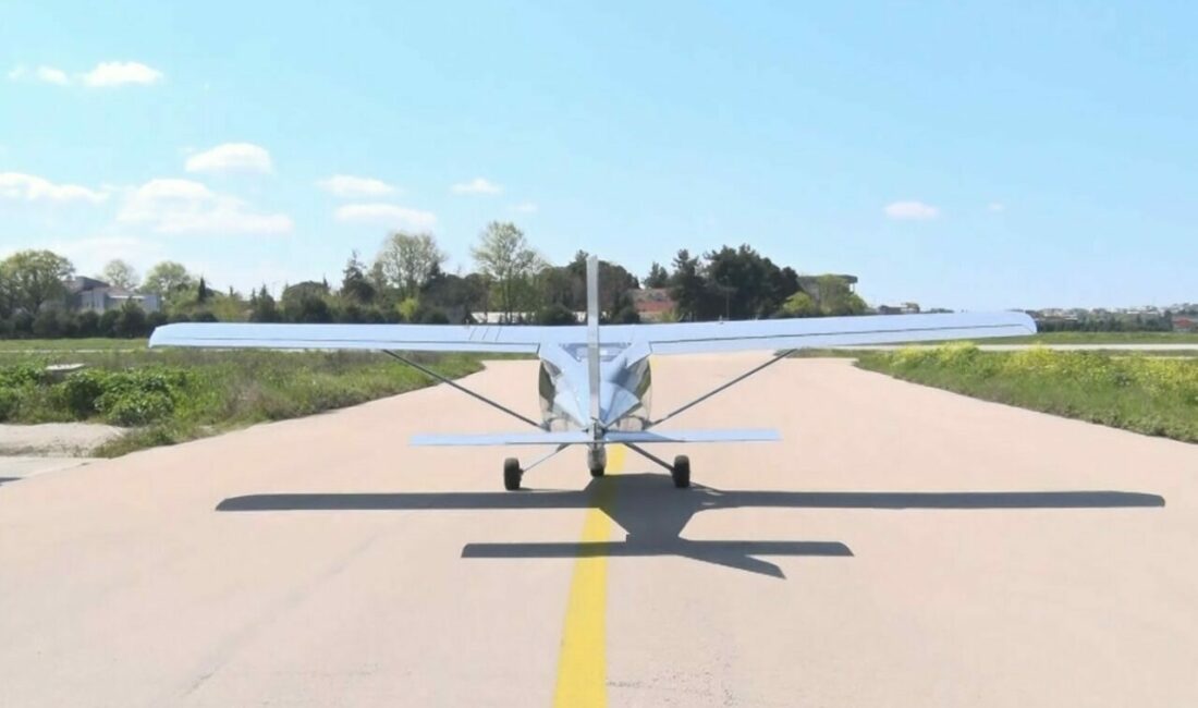 Sivil Havacılık Genel Müdürlüğünden “Bursa Yunuseli Havaalanı uçuşa kapatıldı” iddialarına cevap Sivil Havacılık Genel Müdürlüğü (SHGM), Bursa’nın en eski hava meydanı