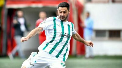Bursaspor’un sezon başında Iğdır Futbol Kulübü’nden kadrosuna kattığı Mustafa Tahir