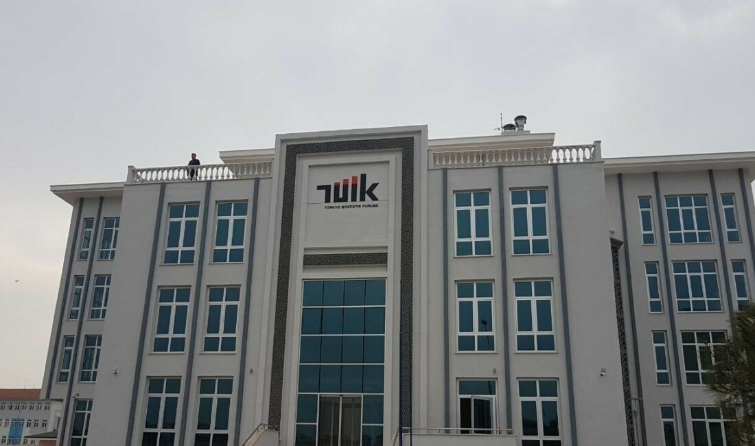 Enflasyon verilerinin gerçeği yansıtmadığından hareketle Türkiye İstatistik Kurumu'na açılan davalara