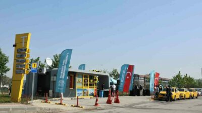Nilüfer Belediyesi, kentteki modern, tek tip taksi duraklarına bir yenisini