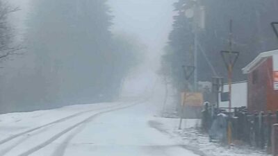Balkanlar’dan gelen soğuk ve yağışlı havanın etkisine giren Bursa’da, Uludağ’ın