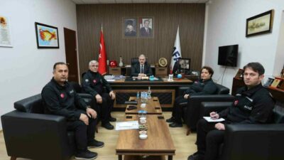 Bursa Valisi Erol Ayyıldız, AFAD Eğitim Merkezi’ne giderek yürütülen eğitim