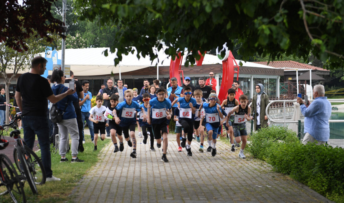 Osmangazi Belediyesi’nin ev sahipliğinde gerçekleşen Türkiye Triatlon Federasyonu Bölgesel Ligi