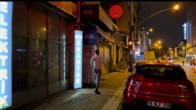 Bursa’da trafik ekiplerinin uygulama yaptığını gören alkollü sürücü, aracını park