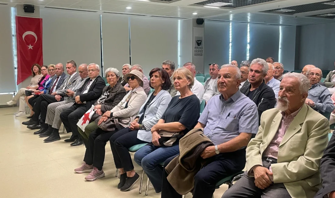 Atatürkçü Düşünce Derneği’nden Bursa’da ulusal mesaj! Atatürkçü Düşünce Derneği (ADD) PKK’nın "silah bırakma” ve “örgütü feshetme”
