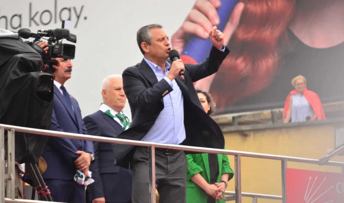 Türkiye’de işçinin, işverenin, emekçinin mağdur edildiğini söyleyen CHP Lideri Özgür