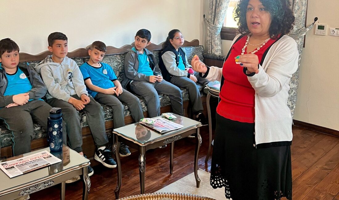 Osmangazi Belediyesi’nden çocuklara masal şöleni Osmangazi Belediyesi, çocukların zamanlarını eğitici ve eğlenceli bir şekilde geçirmeleri