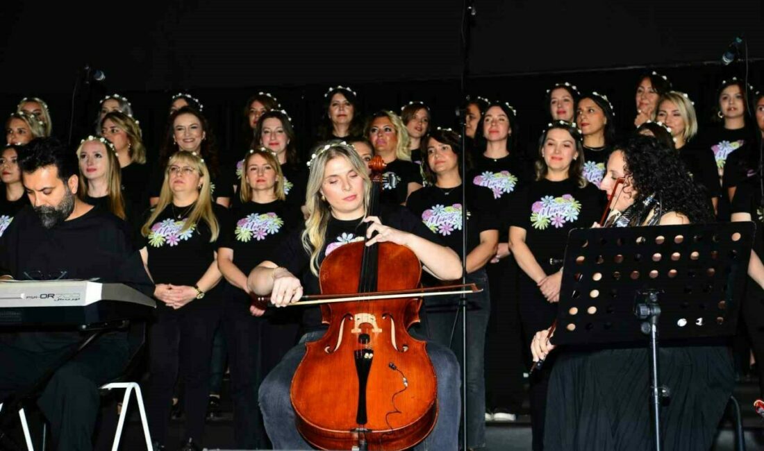 Sosyal sorumluluk proje çerçevesinde, anneler eğitim için sahne aldı. Anneler,