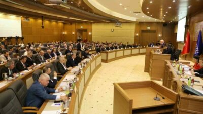 BUSKİ Genel Müdürlüğü Genel Kurulu’nda konuşan Bursa Büyükşehir Belediye Başkanı