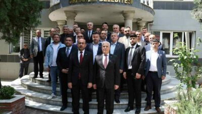 ‘Başkan Bozbey Burada’ projesi kapsamında Orhaneli ilçesinde vatandaşlarla bir araya
