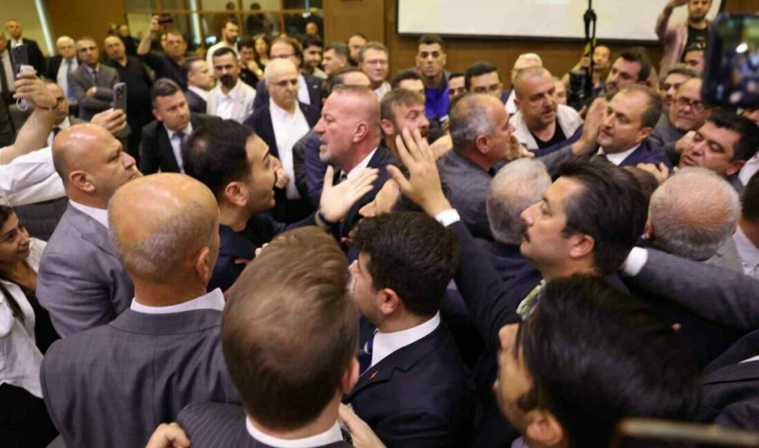 Başkan Bozbey’den Büyükşehir Meclisi’ndeki tartışmalara kınama Bursa Büyükşehir Belediye Meclisi’nin Mayıs ayı birinci toplantısında yapılan konuşmalar
